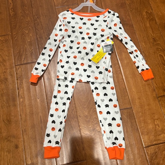 Celebrate It Other - NWT Size 6 Celebrate Halloween Pajamas